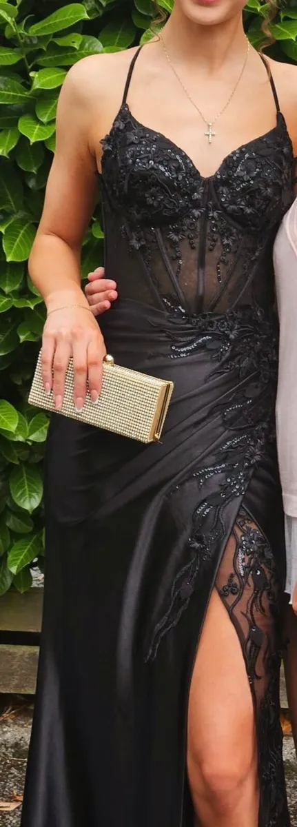 Debs dress - Image 4