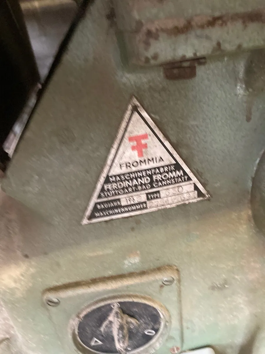 Bench saw - Image 1