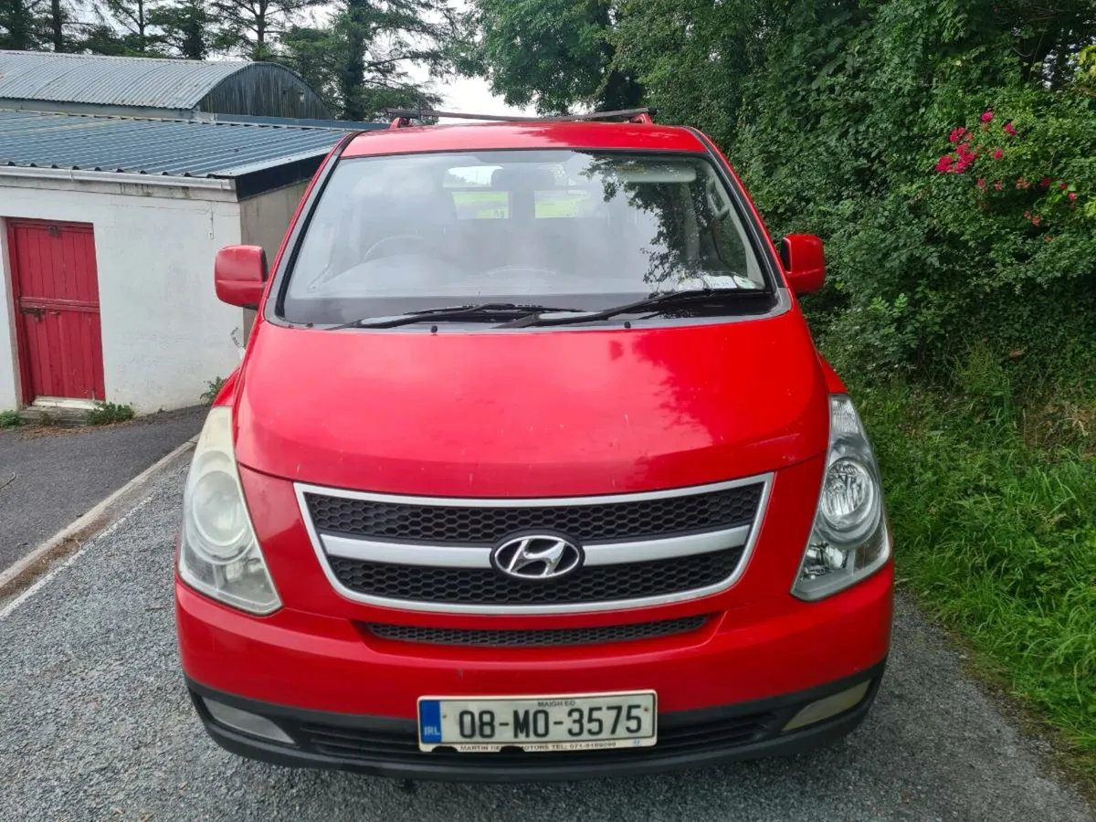 Hyundai H1 Van - Image 2