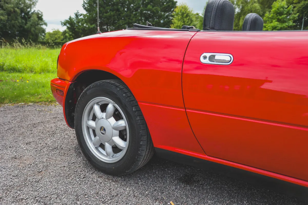1990 Mazda MX-5 NA - Image 4