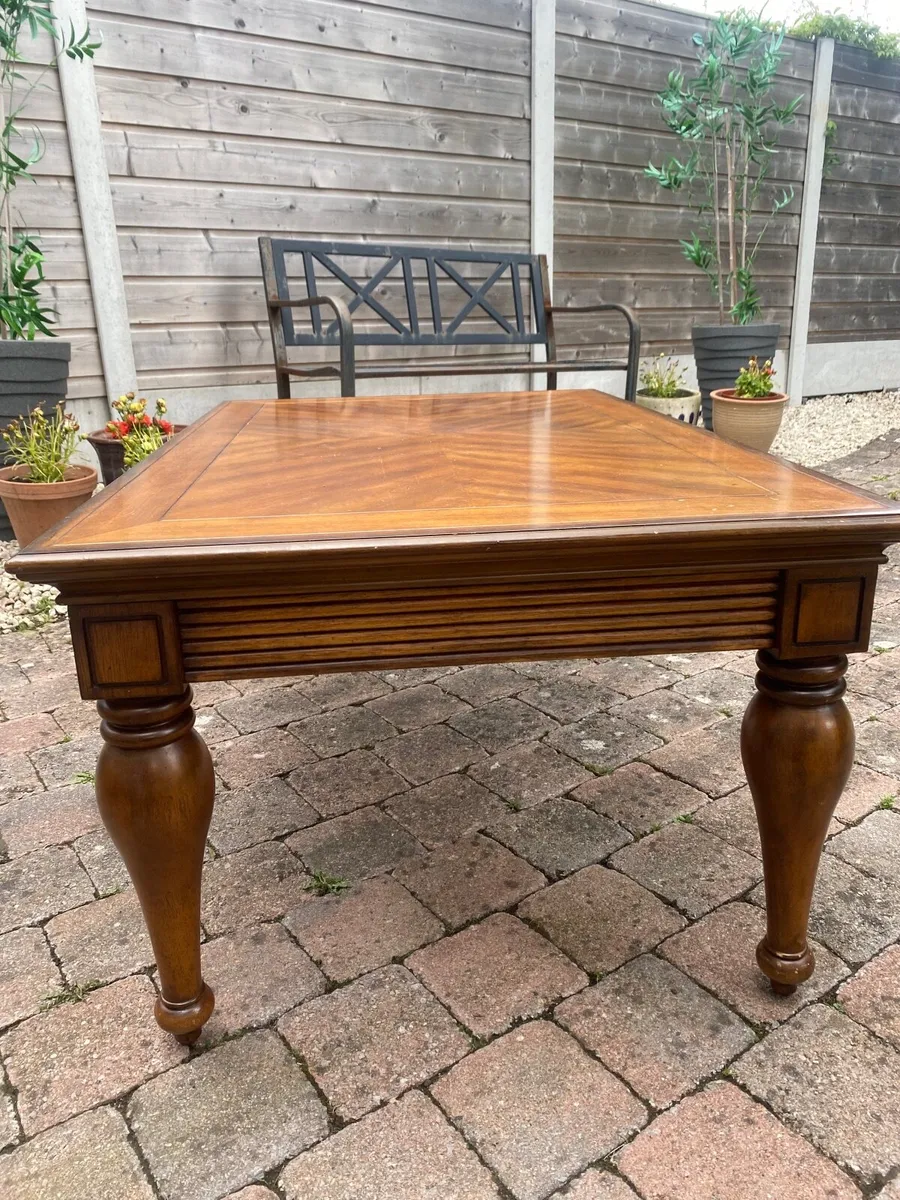 Table set - Image 4