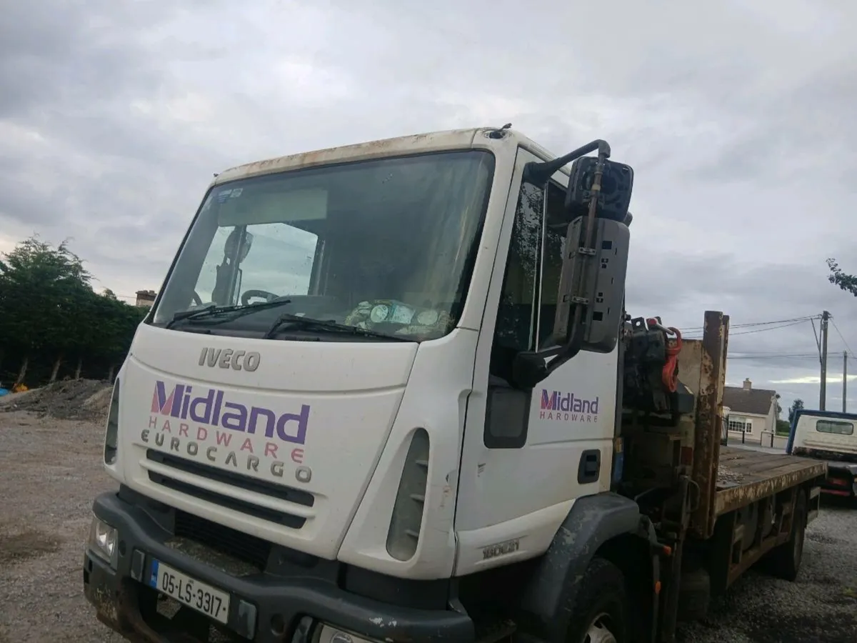2005 iveco eurocargo Pesci crane - Image 2