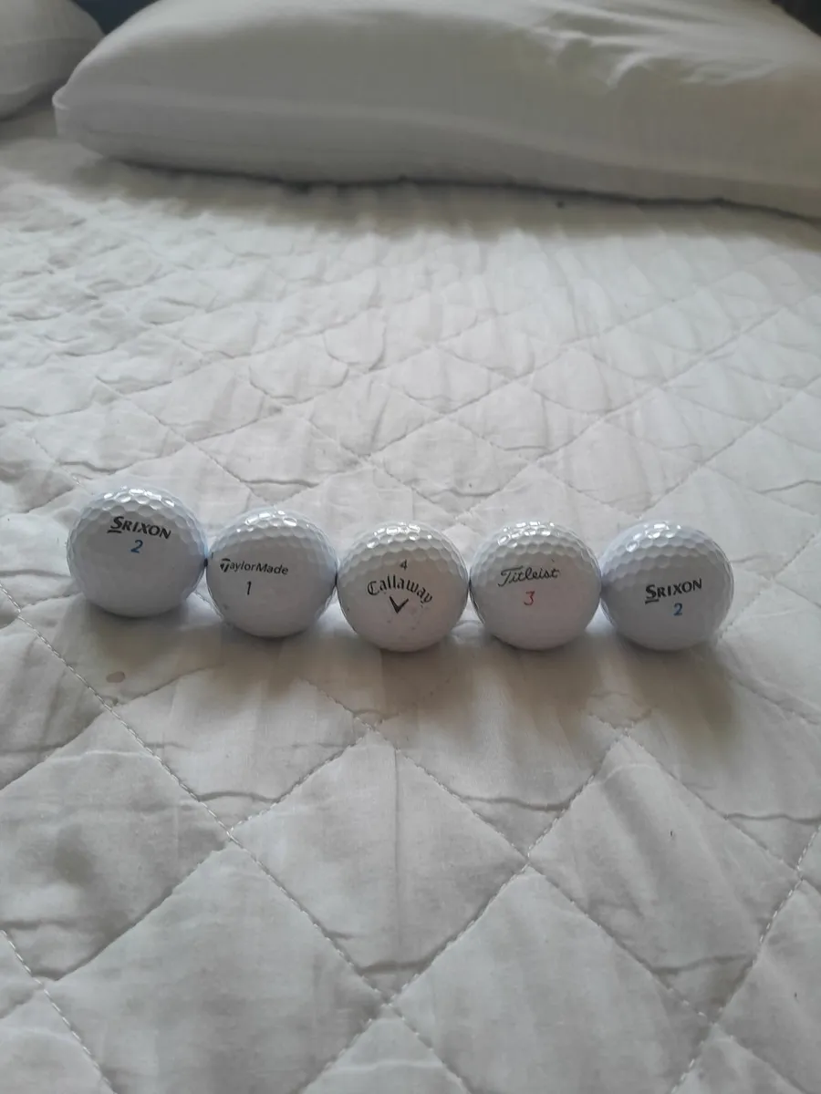 Golf balls - Image 1
