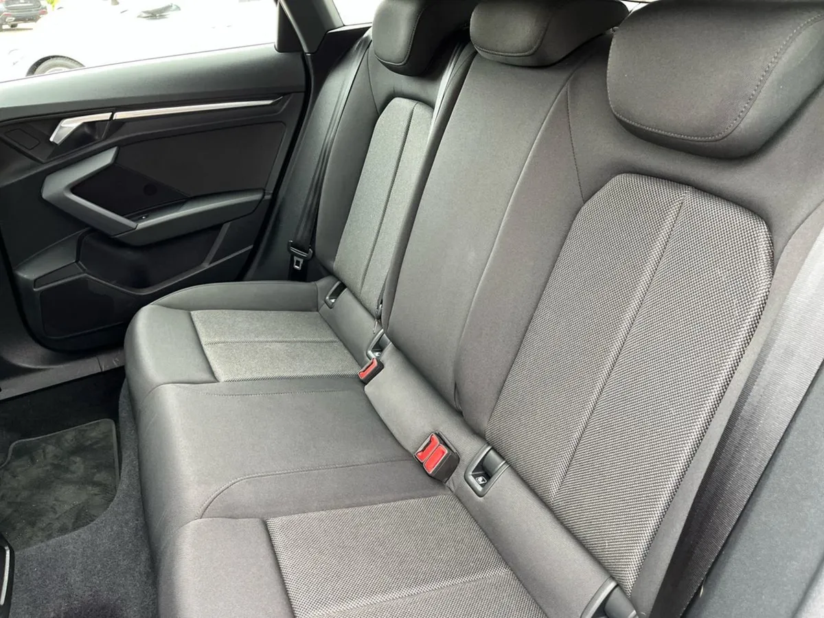 Audi A3 35 Tfsi 150HP S Tronic SE - Image 4