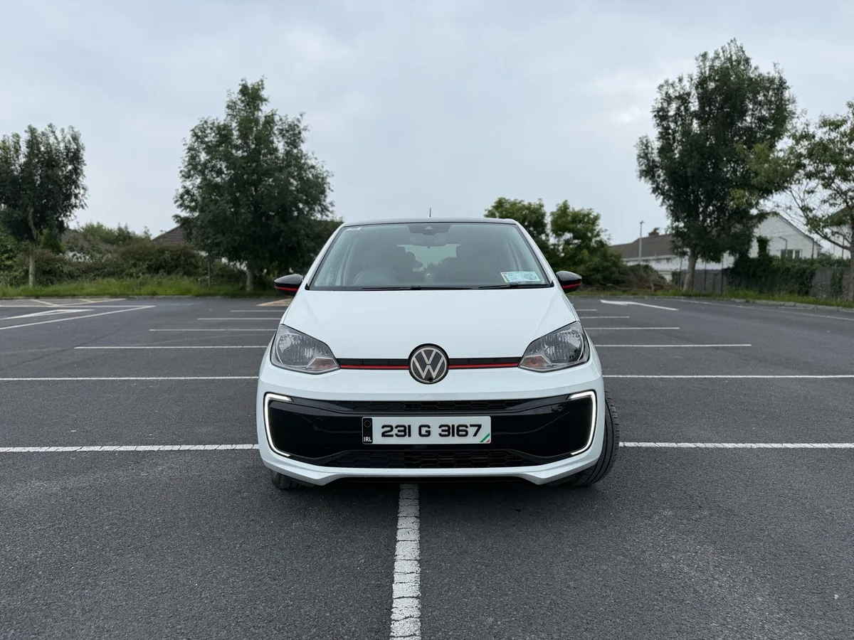 Volkswagen e-Up! 2023 – Like New | Only 8,700 km - Image 2