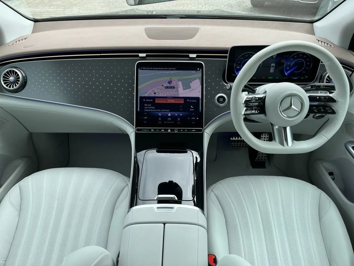 Mercedes-Benz EQE 300 AMG Line Electric SUV - Image 4