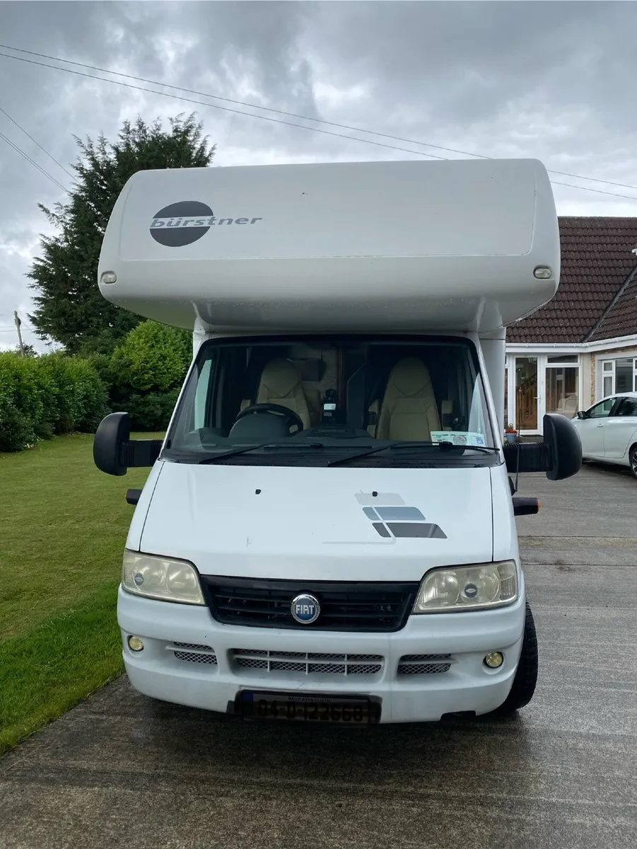 2004 Bürstner A747-2 6 Berth Motorhome - Image 2