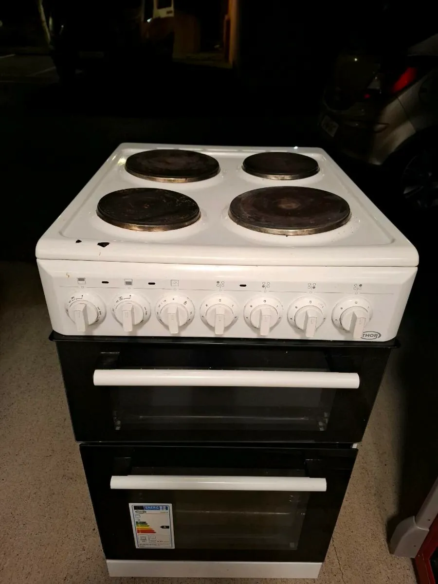 Electric Hob & Oven - Image 2