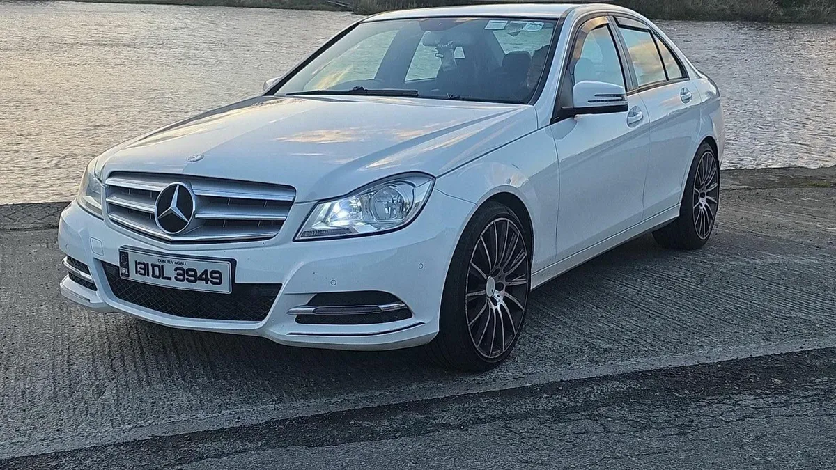 Mercedes-Benz C-Class 2013 - Image 2