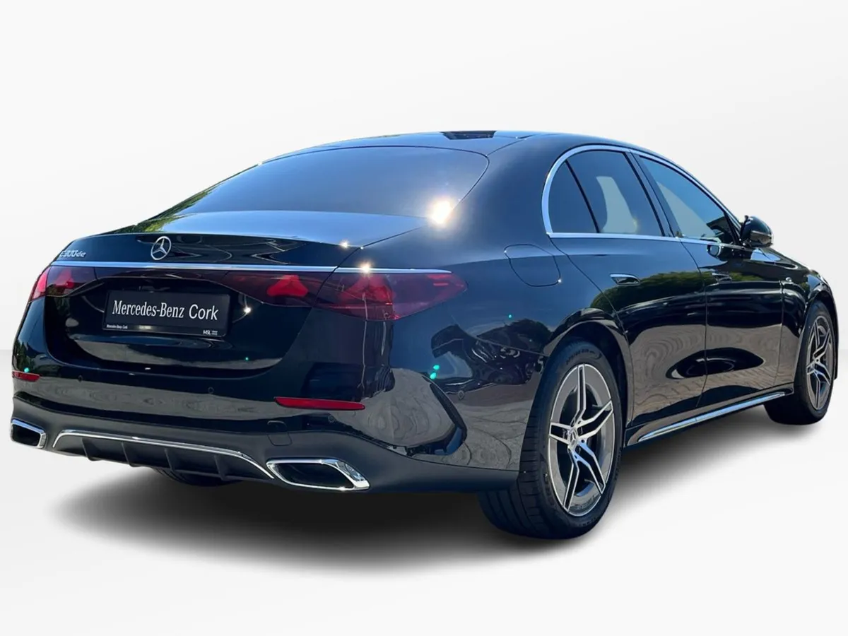 Mercedes-Benz E-Class E300de AMG Line Plus - Image 3