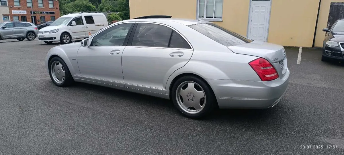 Mercedes-Benz  S-Class 2012 Bluetec LWB - Image 2