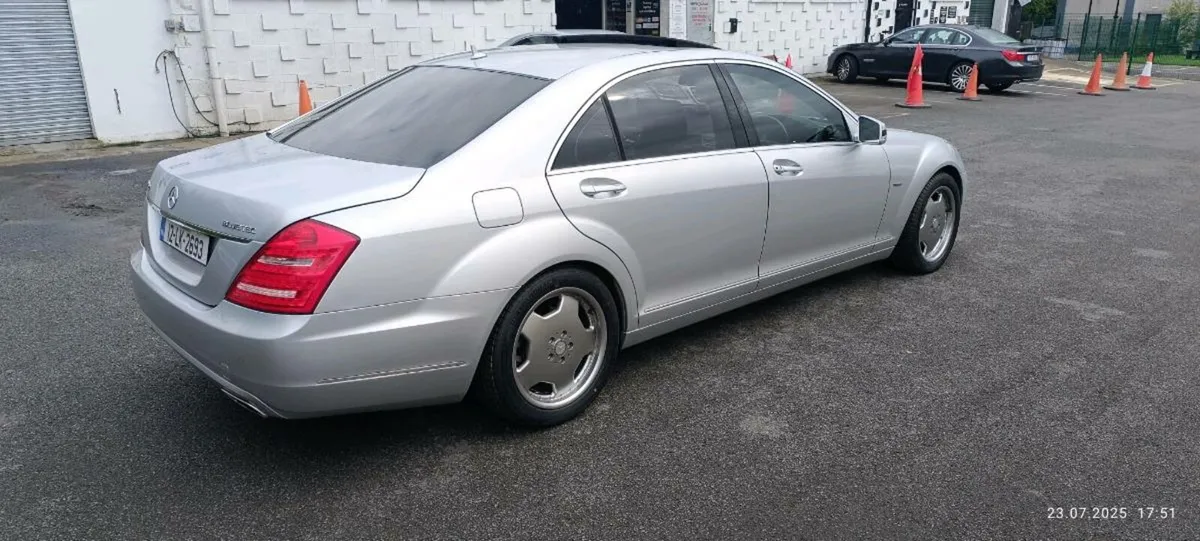 Mercedes-Benz  S-Class 2012 Bluetec LWB - Image 3