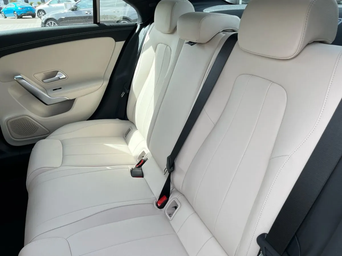 Mercedes-Benz CLA 180D Progressive Line Plus - Image 4