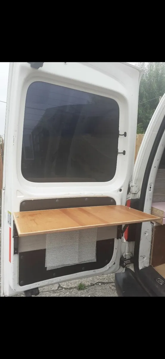 VW Caddy day van - Image 4