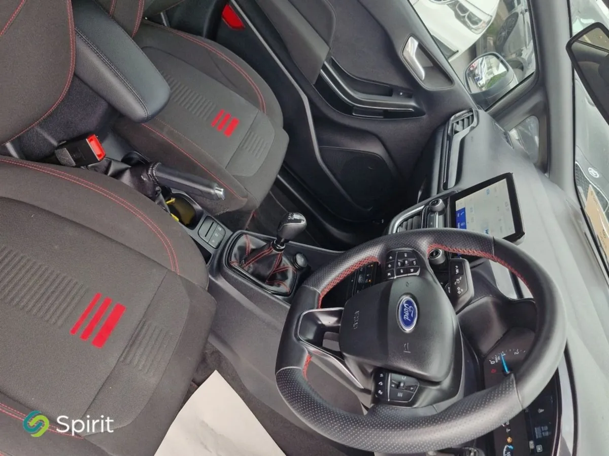 Ford Fiesta 1.0t Ecoboost Hybrid 125PS St-line - Image 4