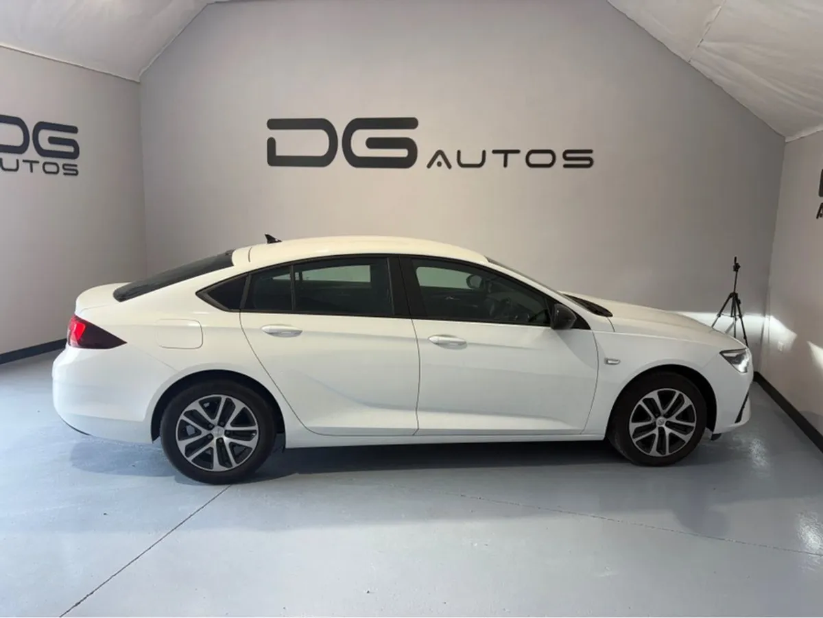 Opel Insignia Grand Sc-1.5 122PS-DSL 122PS DSL 6s - Image 2