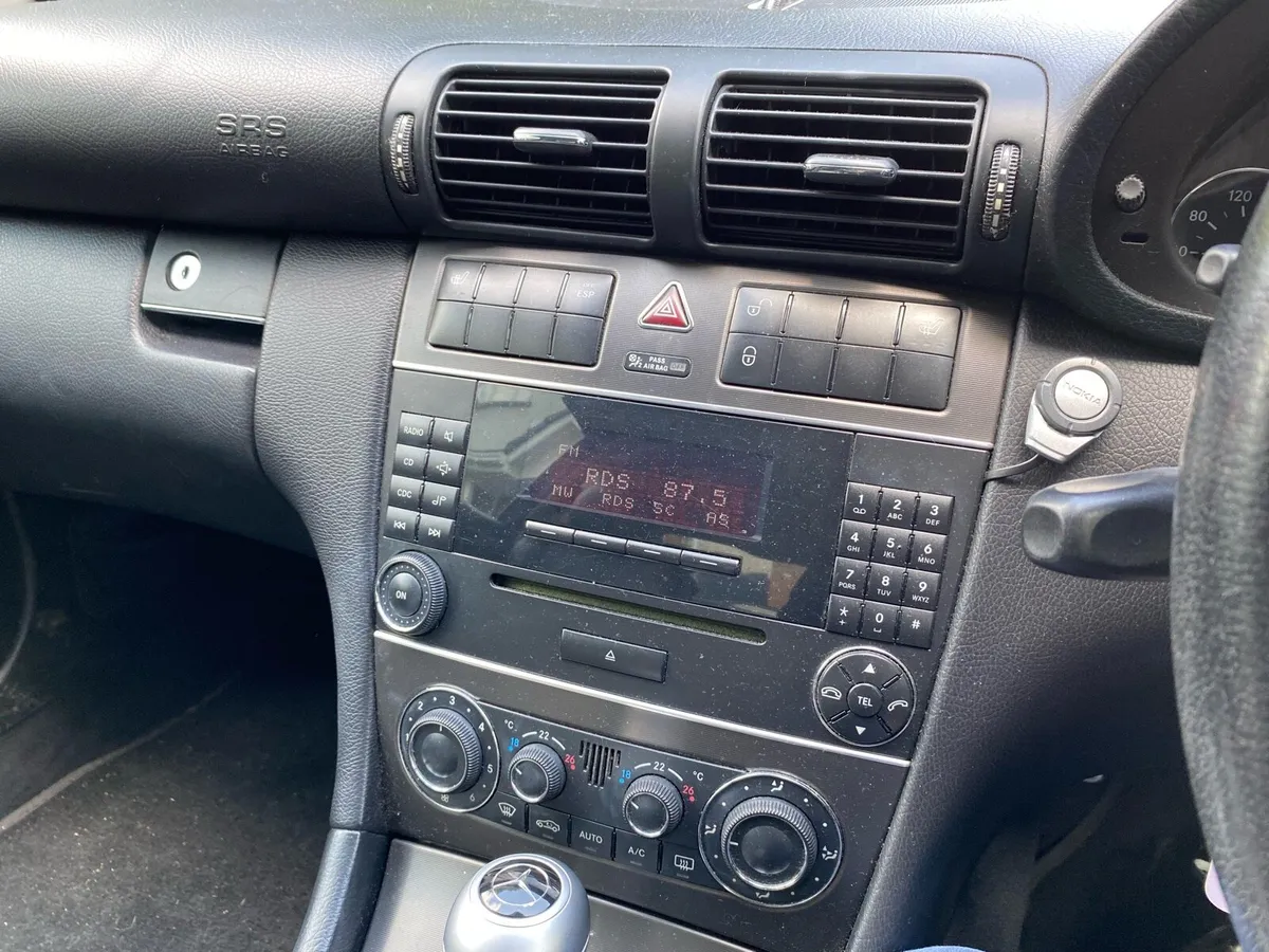 Mercedes c180 sport - Image 2