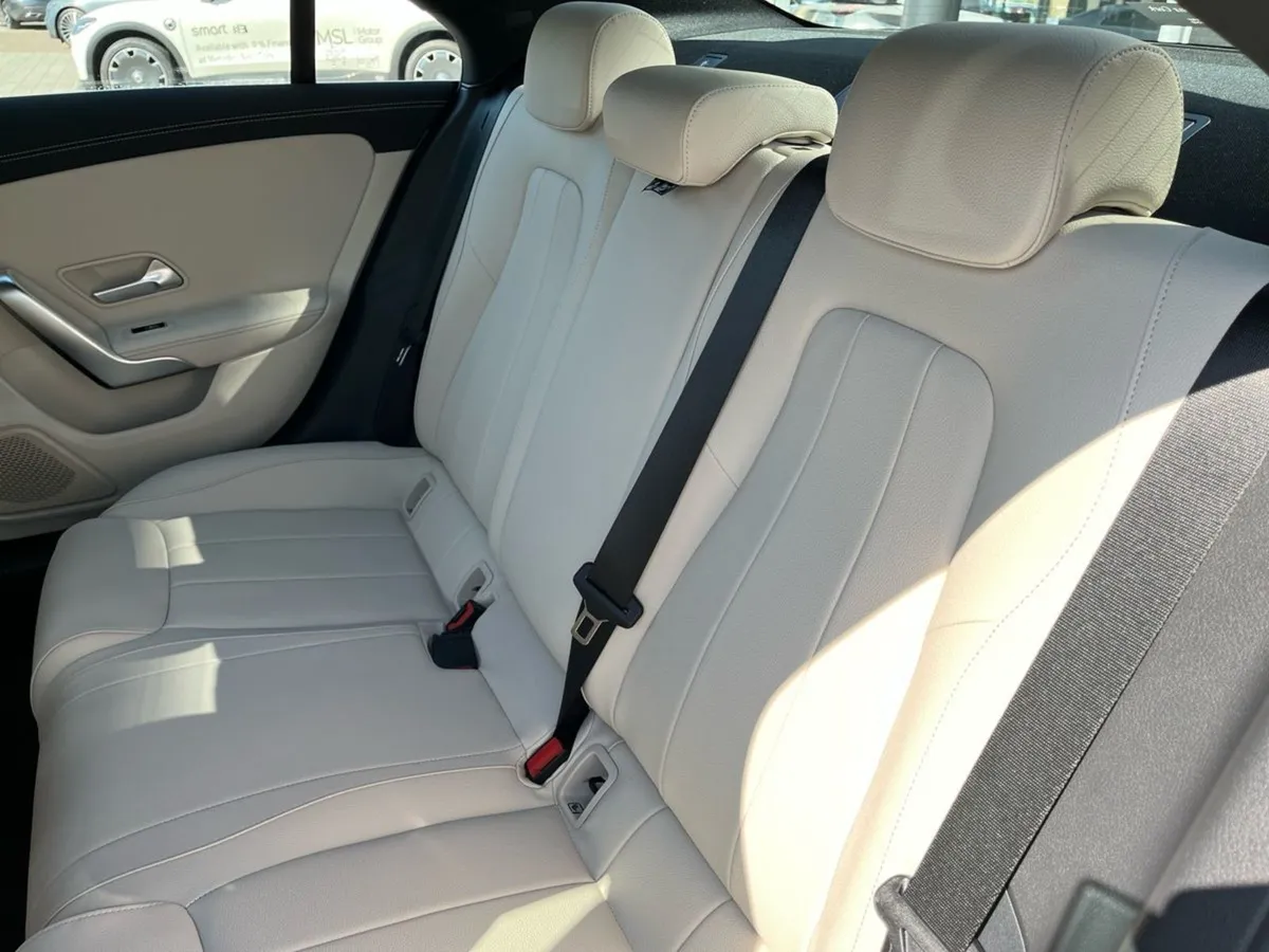 Mercedes-Benz CLA 180 Progressive Edition Coupe - Image 4