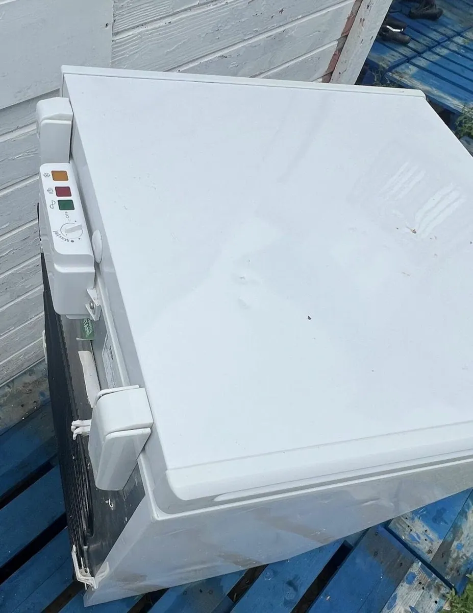 Beko Freestanding Small Chest Freezer w  Freezer G - Image 2