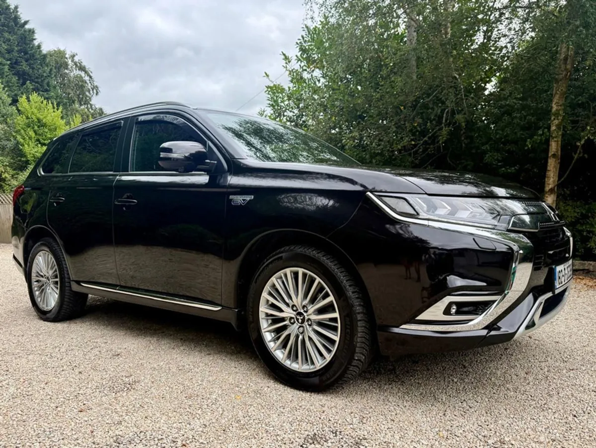 Mitsubishi Outlander  sale Agreed 2.4 4H Phev  le - Image 1