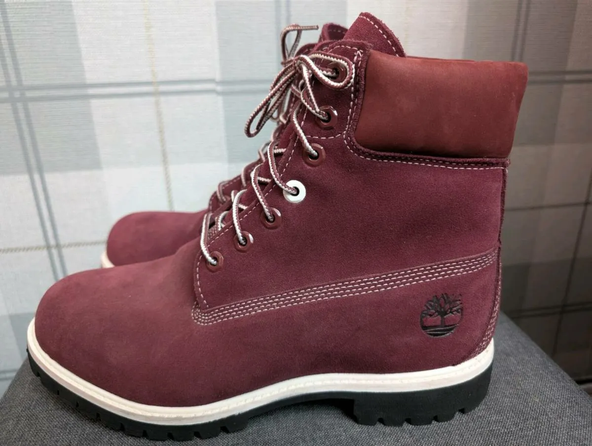 Brand New Timberland 6-Inch uk8.5 boots - Image 2
