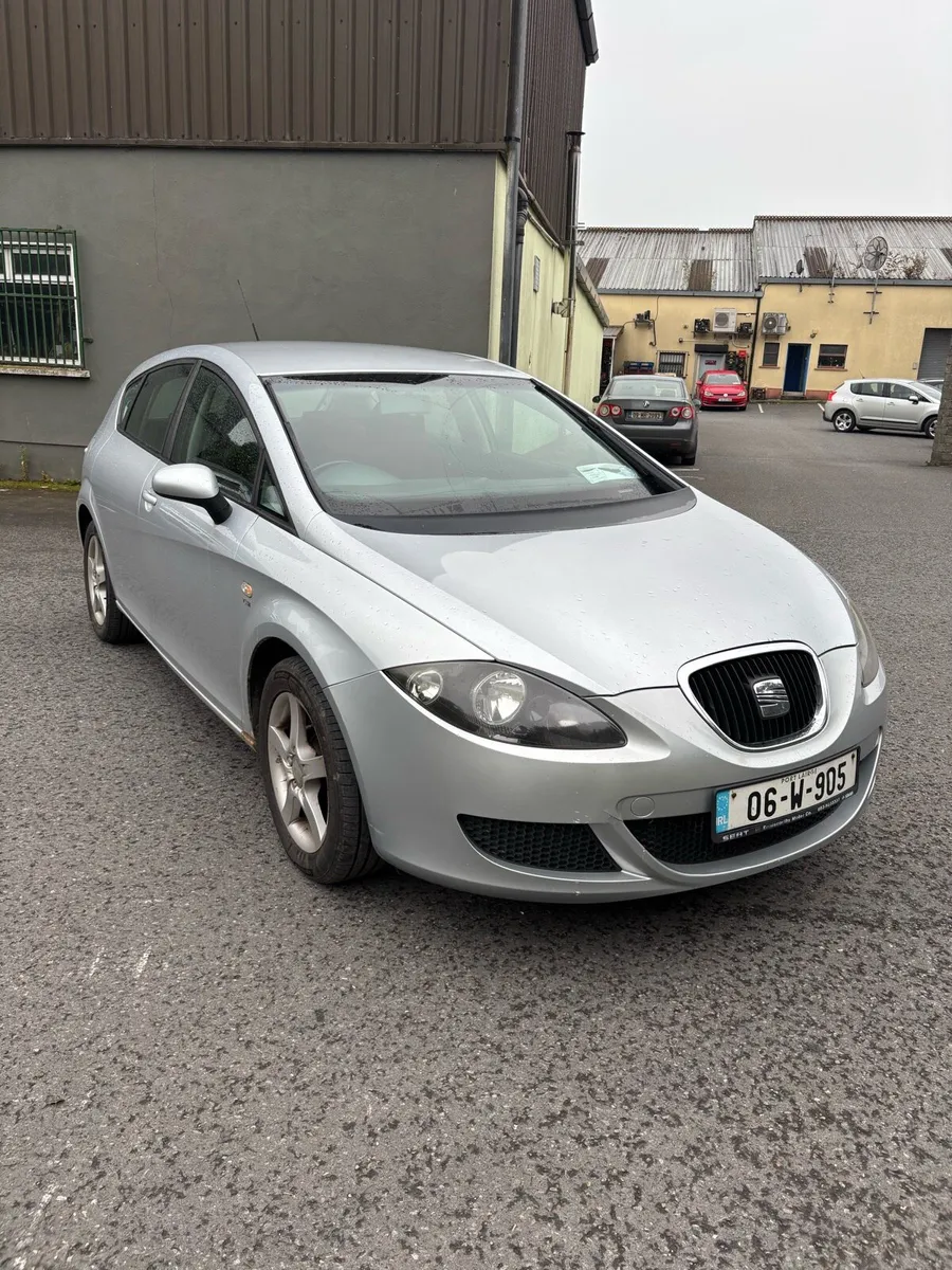 Seat Leon petrol nct 01/2026 - Image 2