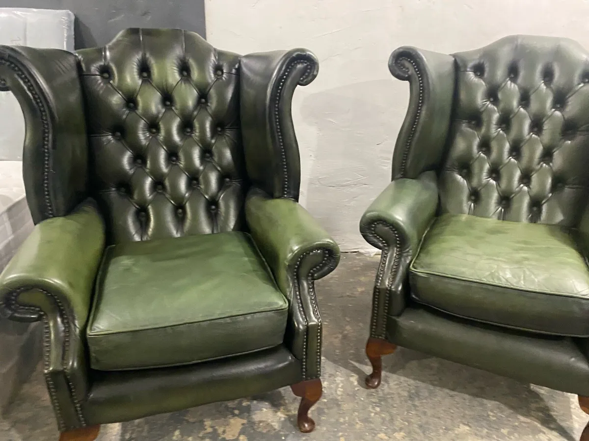 Stunning pair of chesterfield armchairs - Image 2