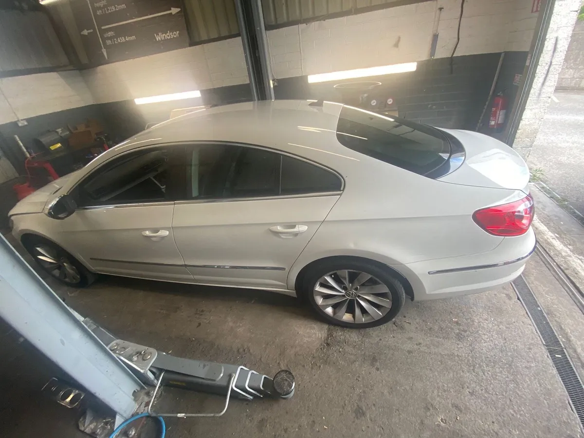 2011 Passat cc - Image 4