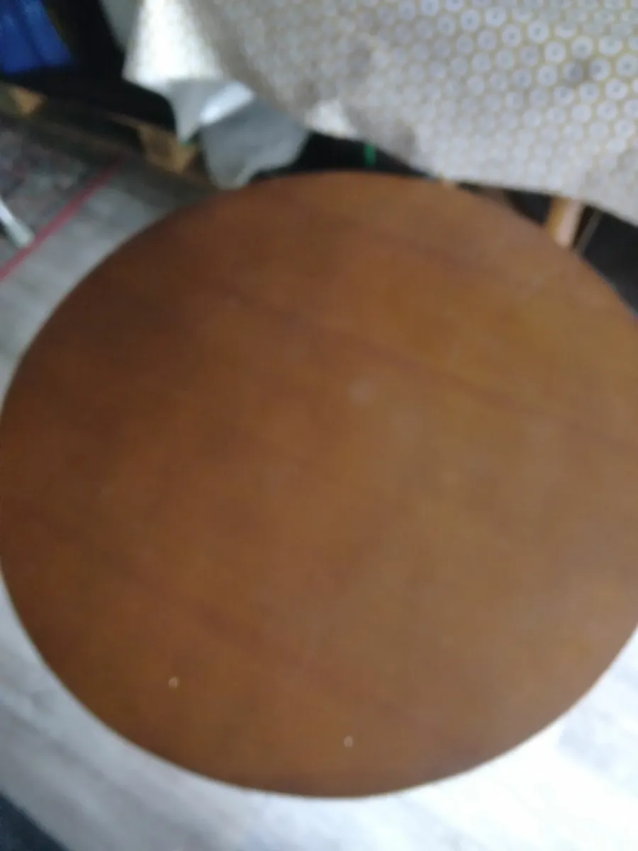Small round table - Image 2