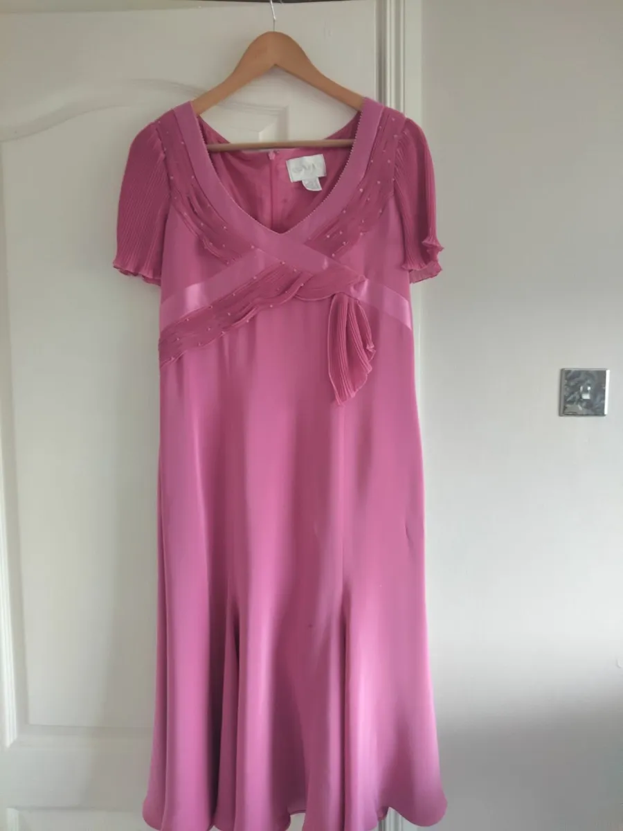 Mother of the bride outfit - Image 3