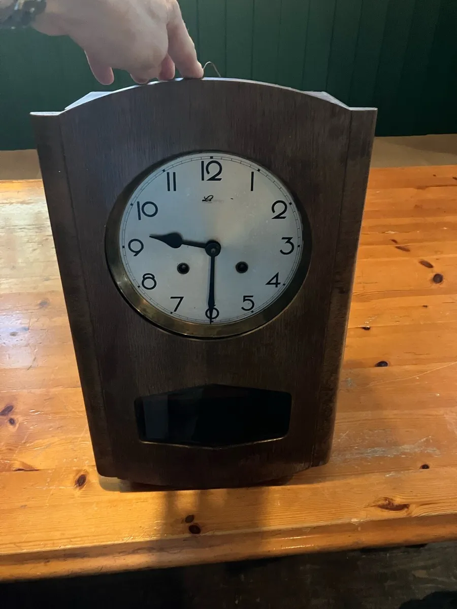 Antique clocks - Image 2
