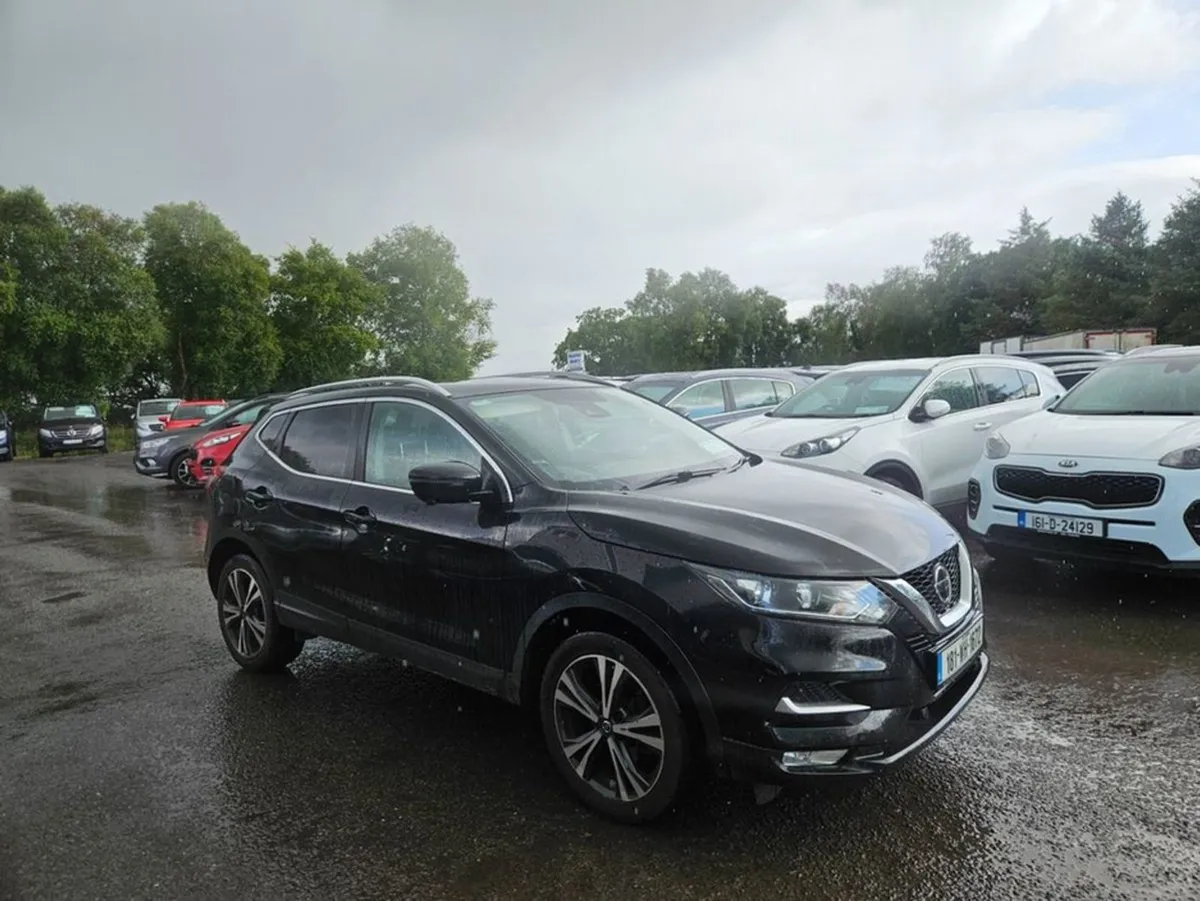 Nissan QASHQAI 1.5 DCI N-connecta 5DR