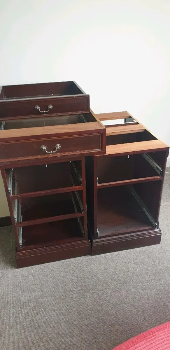 House of Cards Executive Desk- lifetime investment - Image 1