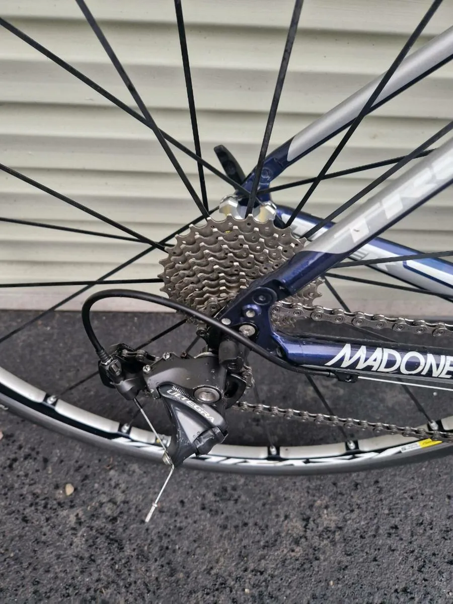 TREK madone carbon 11sp ultegra size 52 - Image 3