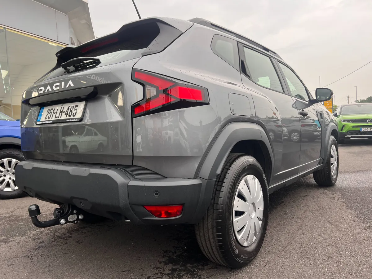 NEW MODEL Both LPG & PETROL Dacia Duster VALUE - Image 1