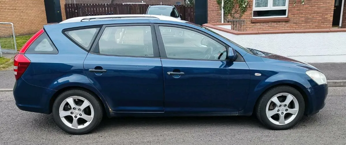 Kia Ceed TAX/NCT/ AFTER OIL SERVICE - Image 2