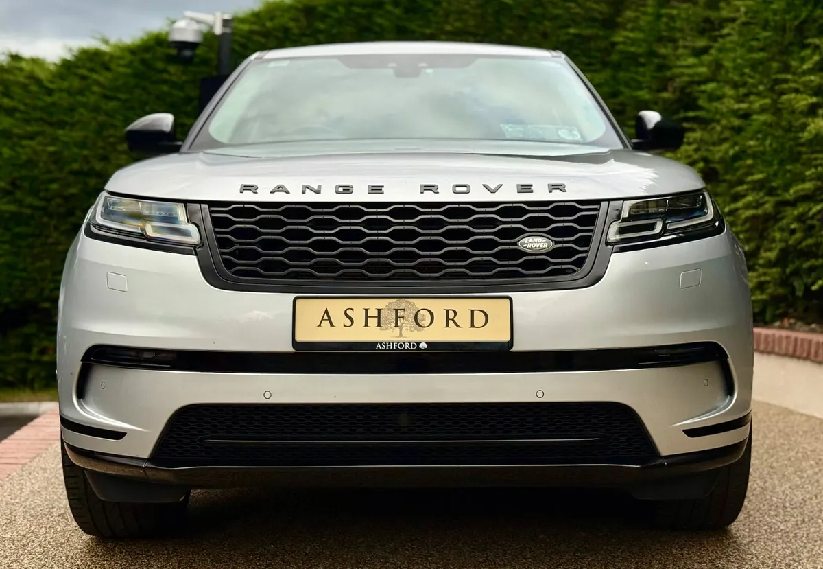 Range Rover Velar 3.0 Diesel 300BHP - Image 2