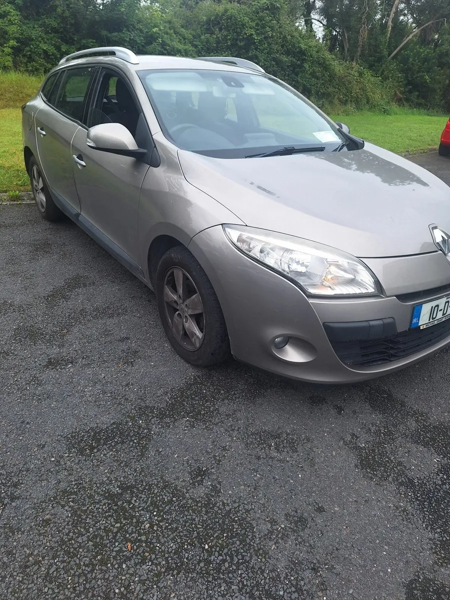 Renault Megane Estate 1.5 diesel 2010 - Image 1