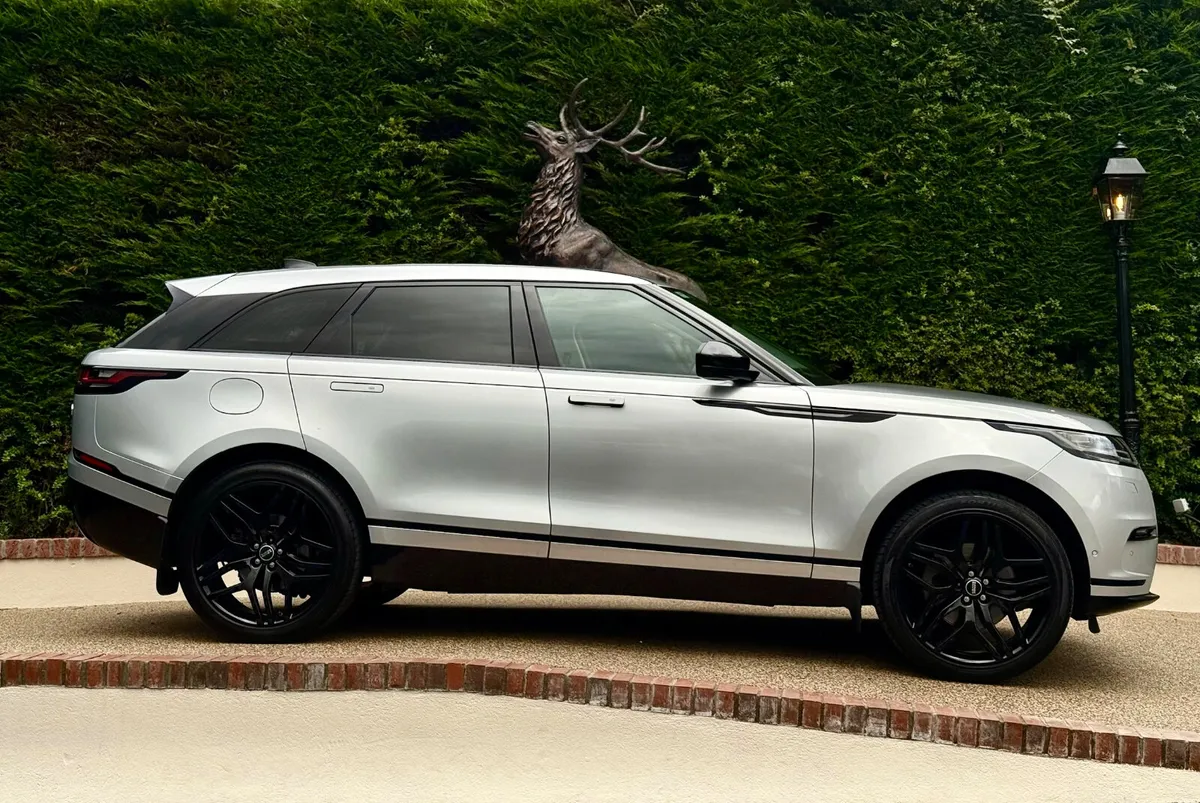 Range Rover Velar 3.0 Diesel 300BHP - Image 3