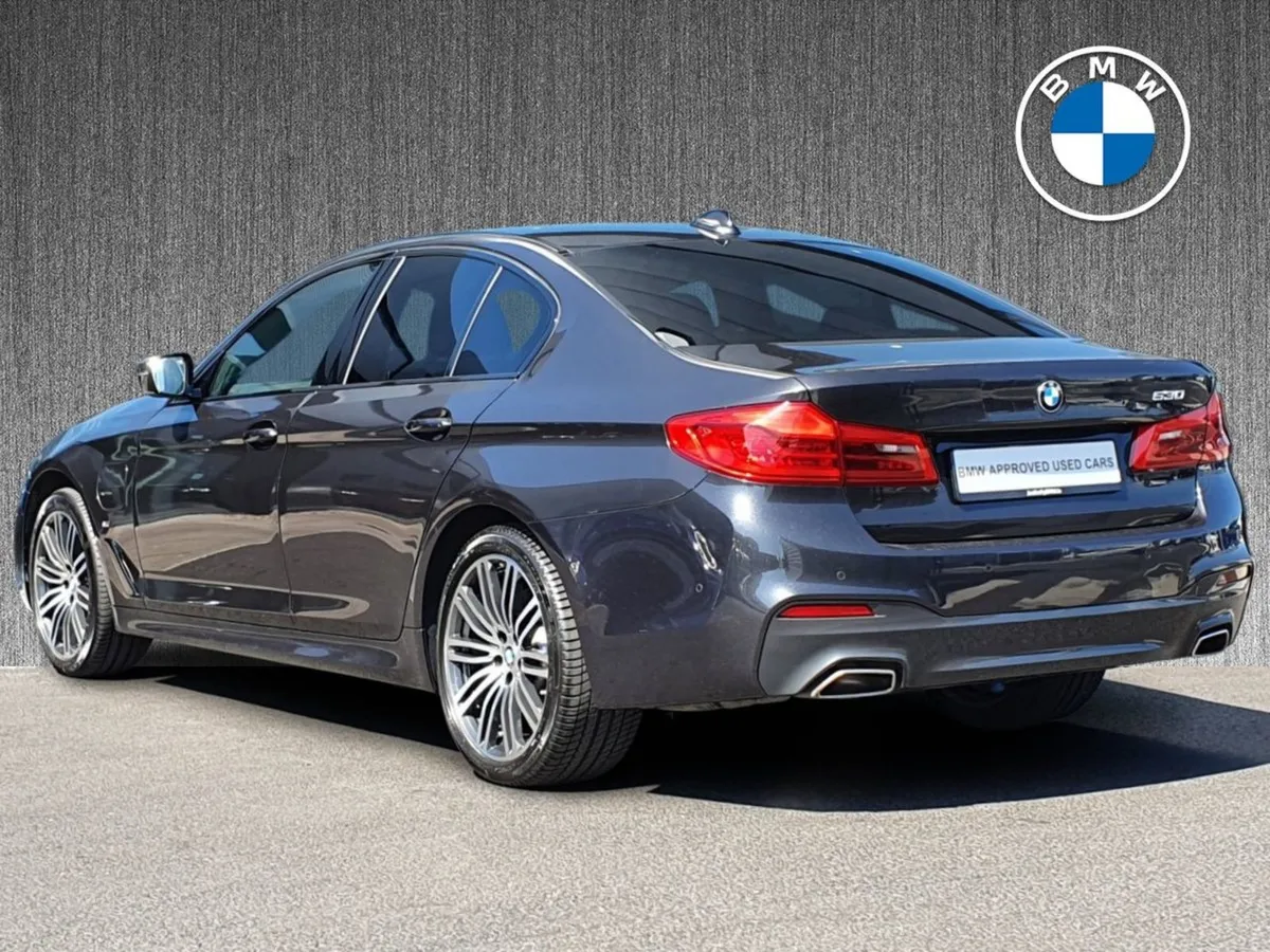 BMW 5 Series 530e M Sport Iperformance Saloon - Image 2