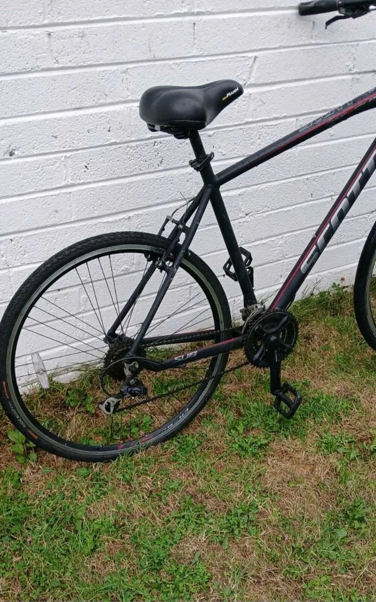 Scott hybrid bike - Image 4