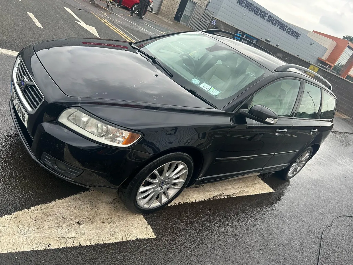Car - Image 2