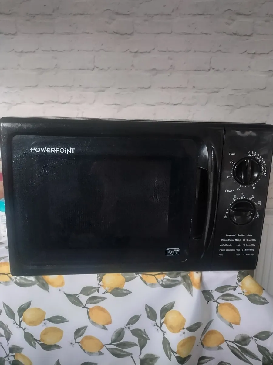 Microwave oven - Image 1
