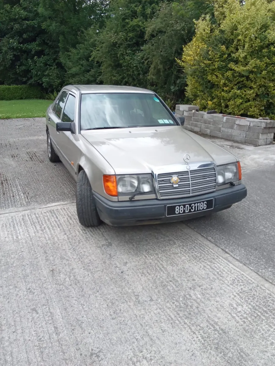 Car - Image 1
