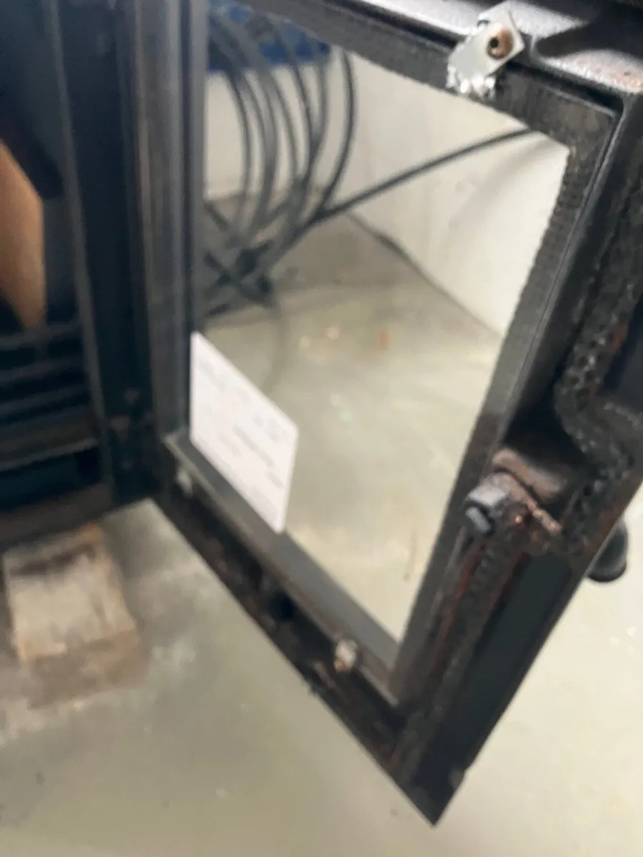 Henley inset stove - Image 3