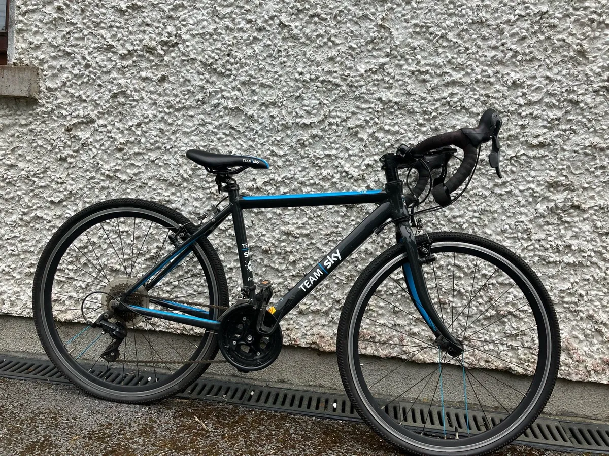 Frog 70 road bike - Image 1