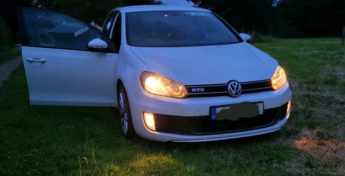 Volkswagen Golf 2012 - Image 4