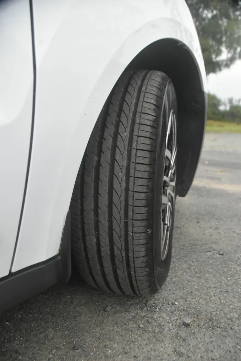 Ford Transit Connect LWB 2015 - Image 2