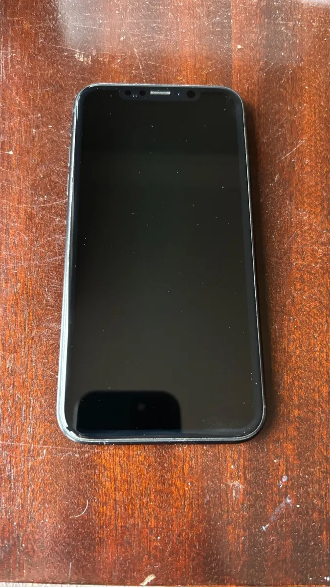 IPhone XR - Image 1