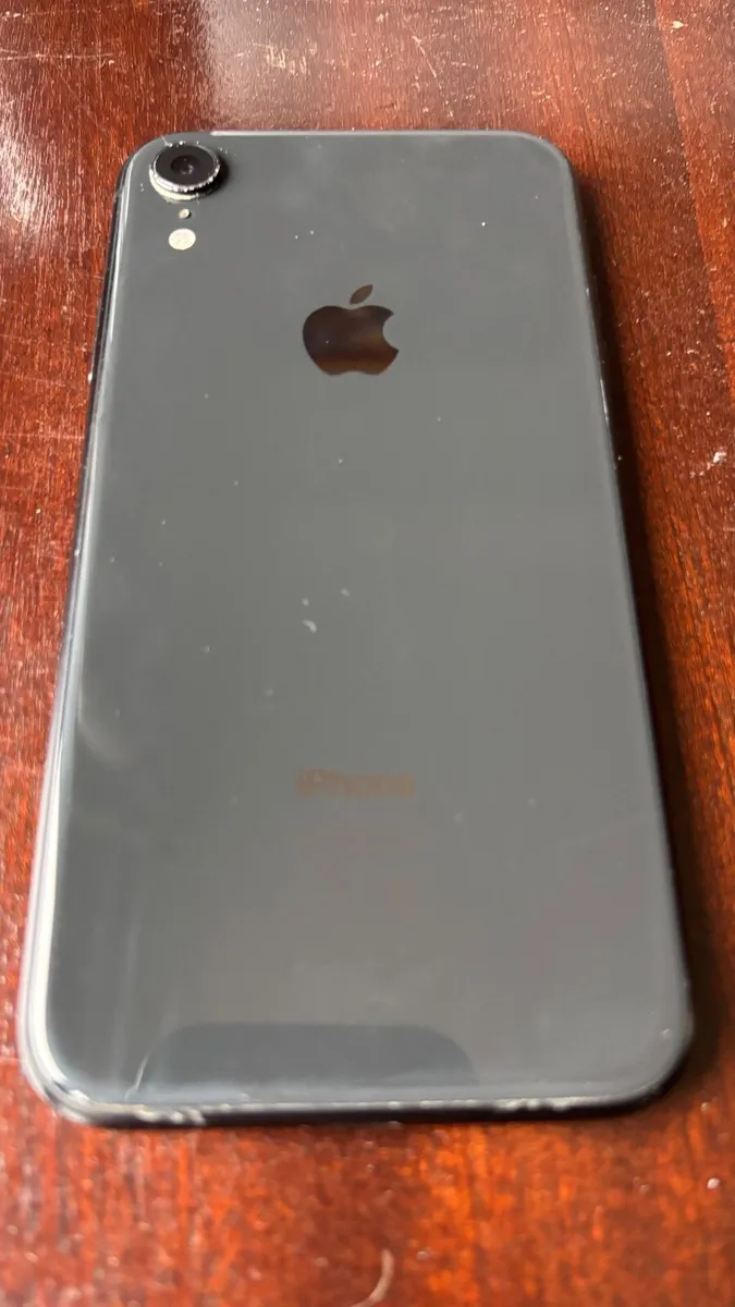IPhone XR - Image 2